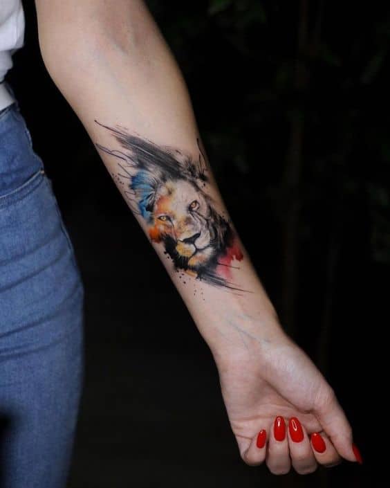 tatuajes de leones para mujer para acuarela